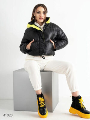 Куртка женская черная