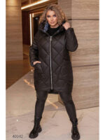 Стеганая куртка с накладными карманами