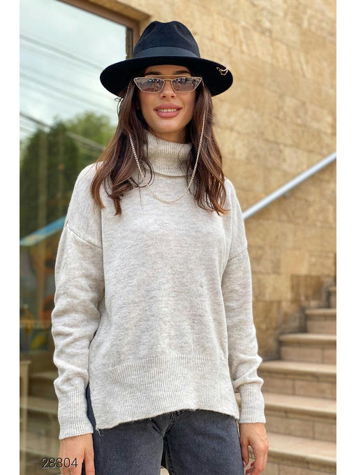 Свитер оверсайз с высоким воротом — изображение 3