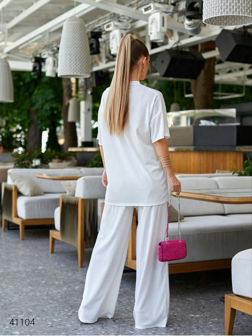 Женский базовый костюм — изображение 3