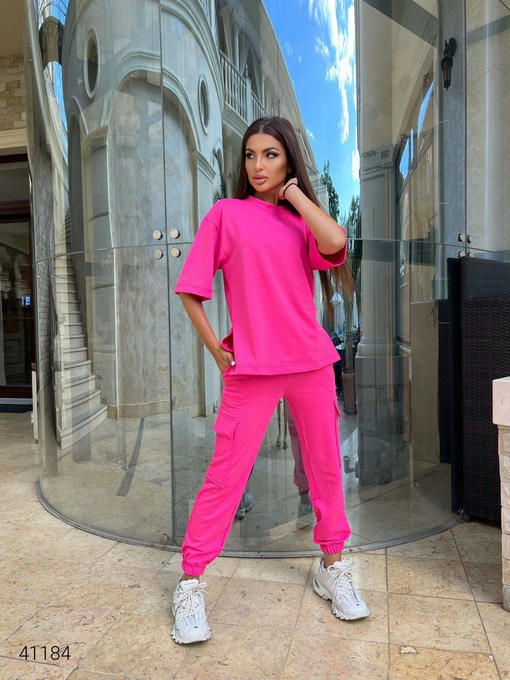 Женский трикотажный костюм