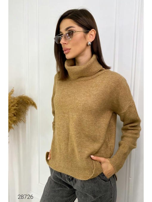 Свитер оверсайз с высоким воротом — изображение 4