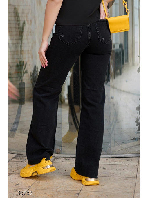 Свободные джинсы со рваной отделкой — изображение 4