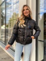 Куртка женская черная с принтом