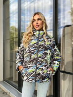 Куртка женская с абстрактным рисунком