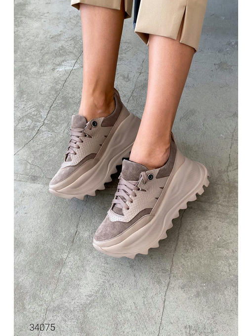 Кожаные кроссовки на массивной подошве — изображение 2