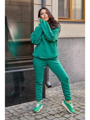 Теплый базовый женский костюм с капюшоном