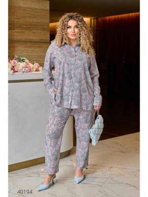 Костюм женский с рубашкой