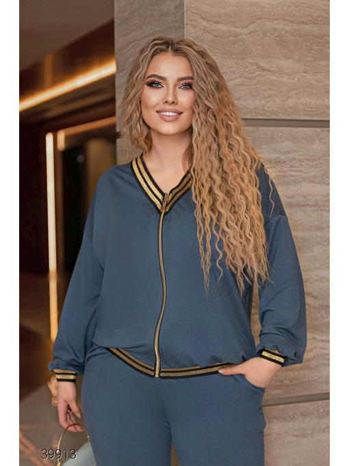 Женский брючный костюм — изображение 2