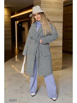 Женское пальто утепленное с капюшоном