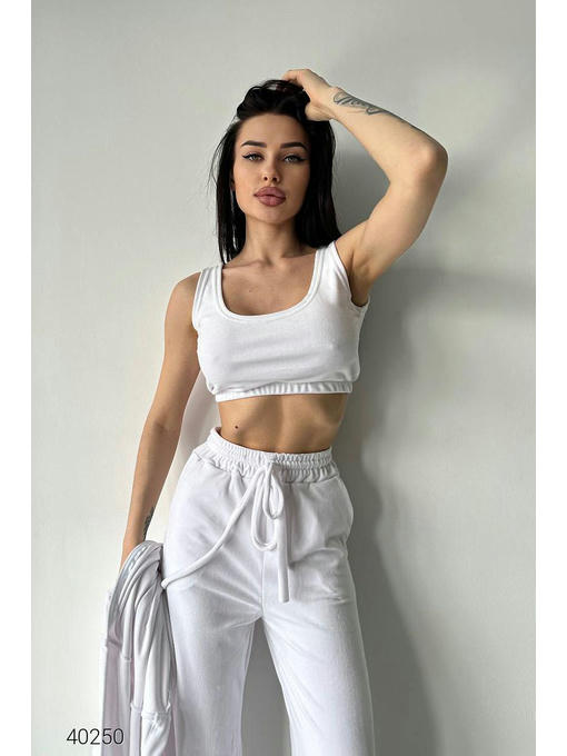 Женский велюровый костюм тройка — изображение 3