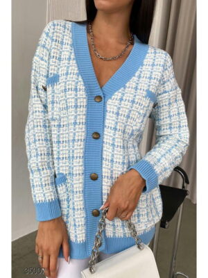 Вязаный кардиган с накладными карманами