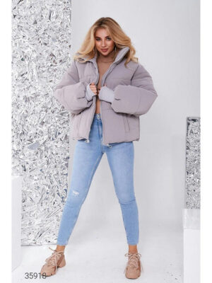 Короткая дутая оверсайз куртка