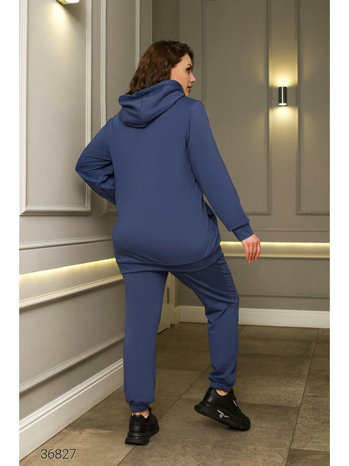 Трикотажный костюм из худи и джоггеров — изображение 3