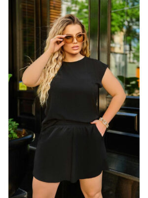 Женский прогулочный костюм