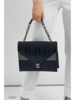 Сумка с цепочкой и эффектом змеиной кожи