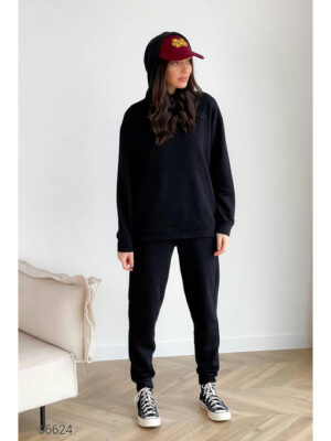 Трикотажный костюм из худи и джоггеров