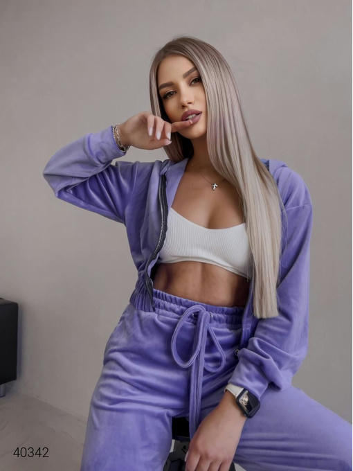 Женский велюровый костюм — изображение 5