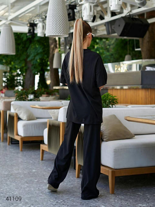 Женский базовый костюм — изображение 4