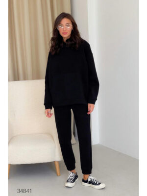 Тёплый костюм из объёмного худи и джоггеров