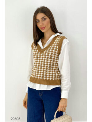 Вязаный жилет с узором гусиная лапка