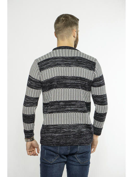 Стильный мужской свитер — изображение 9