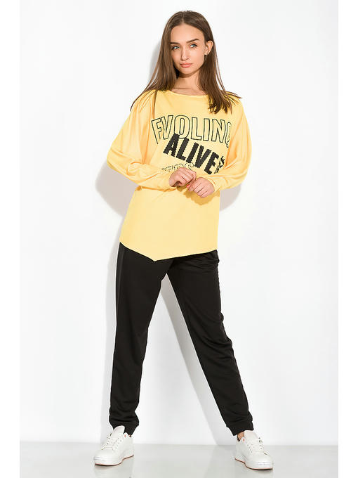 Женский спортивный костюм