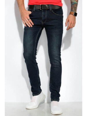 Джинсы с лекгой потертостью