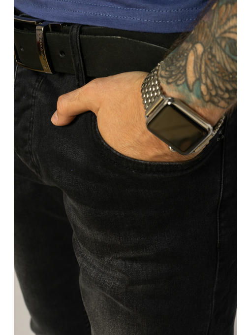 Джинсы с легкой потертостью — изображение 5