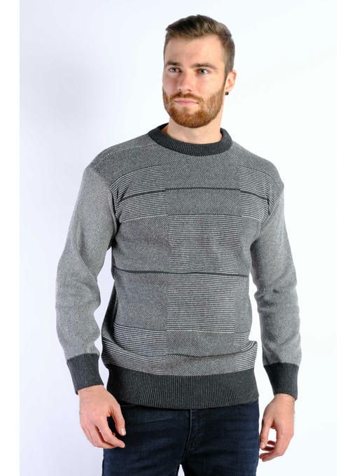 Свитер мужской