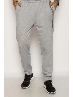 Брюки спортивные с буквенным принтом по линии карманов