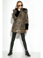 Пуховик женский с меховыми вставками на рукаве