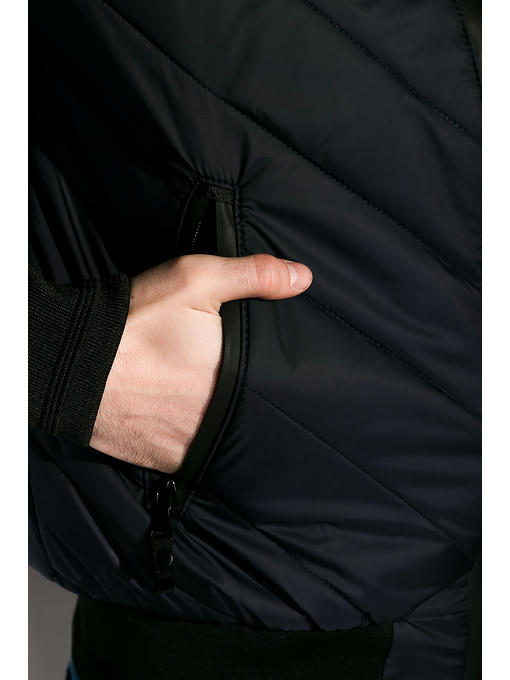 Стильный стеганый бомбер — изображение 6