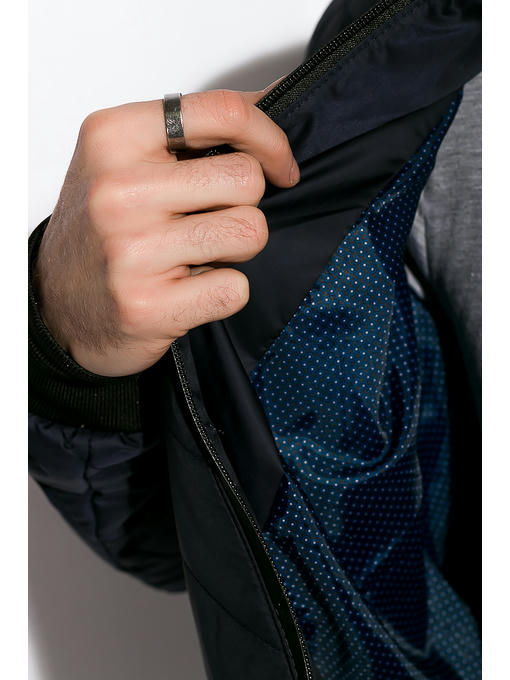 Стильный стеганый бомбер — изображение 7