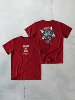 Футболка - бордовая