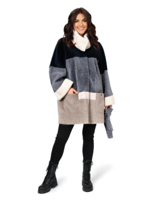 Женская шуба из астрагана