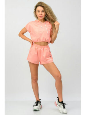 Женский спортивный костюм