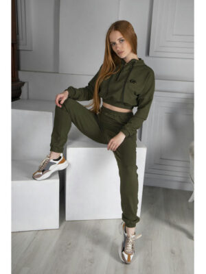 Женский спортивный костюм