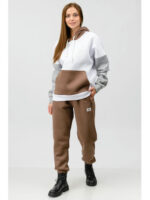 Женский спортивный костюм