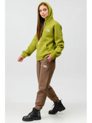 Женский спортивный костюм