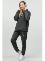 Женский спортивный костюм