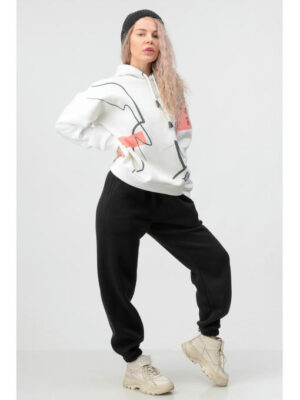 Женский спортивный костюм