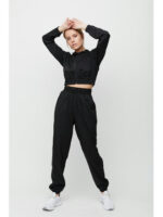 Женский спортивный костюм