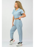 Женский спортивный костюм