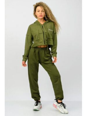 Женский спортивный костюм