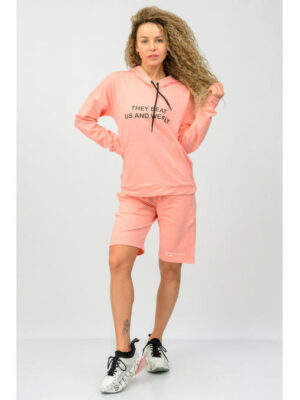 Женский спортивный костюм