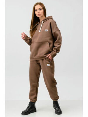 Женский спортивный костюм