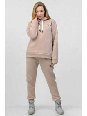 Женский спортивный костюм