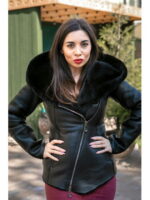 Дубленка женская с капюшоном