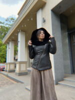 Дубленка женская с капюшоном